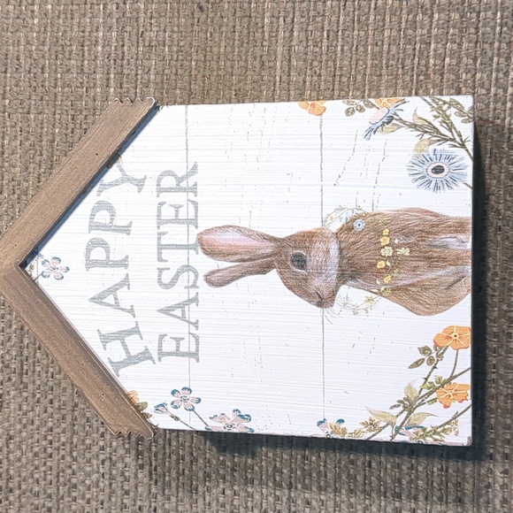 Happy Easter wooden house table and shelf decor - Picture 1 of 3